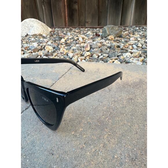 Free People x I-Sea Lexi Cat Eye Black Sunglasses main image 7
